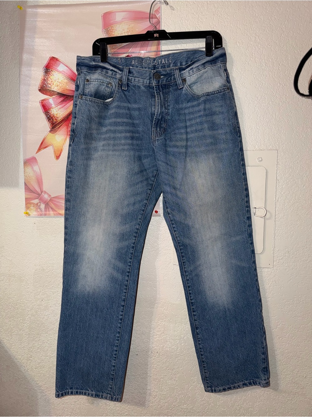Aeropostale Men's Straight Jeans in Light Blue Wash